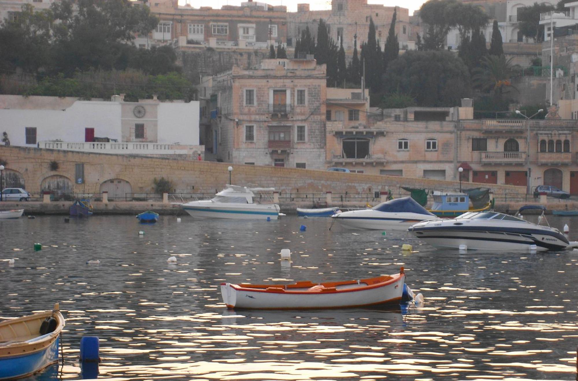 Villa Del Porto Kalkara Bagian luar foto