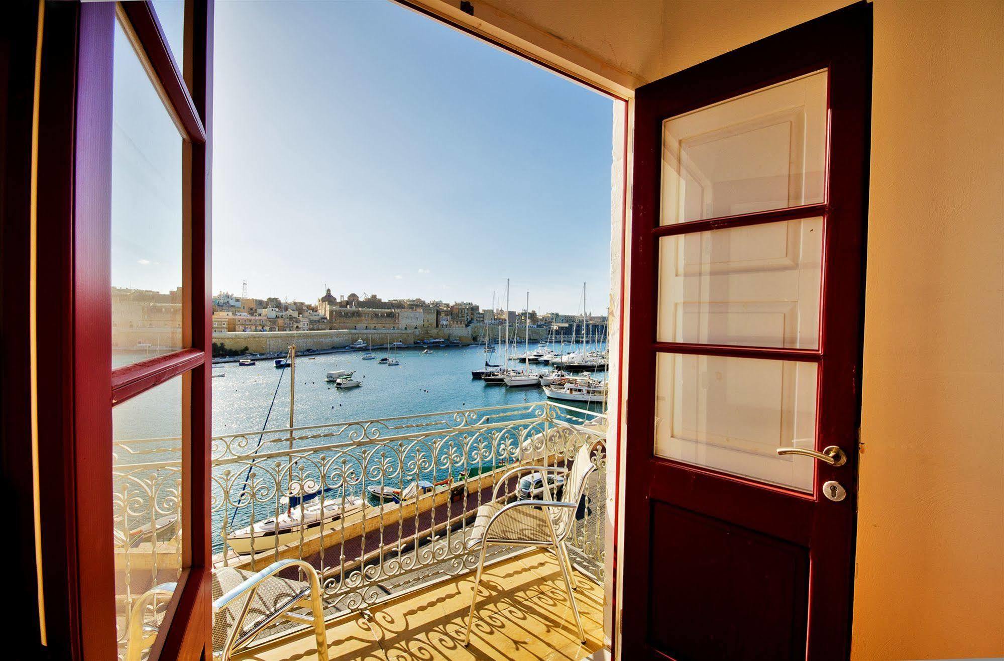 Villa Del Porto Kalkara Bagian luar foto